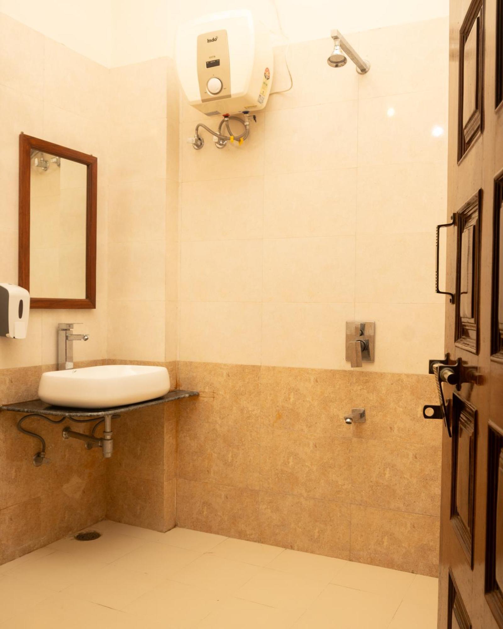 Hotel Pushkar Mountain Bagian luar foto
